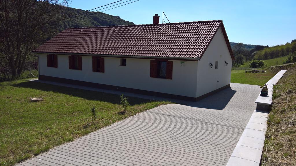 Beppe Vendégház Abaliget Kültér fotó